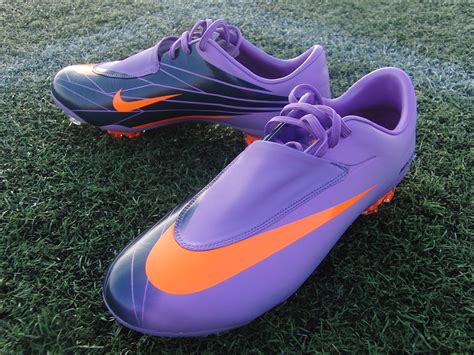 Nike mercurial vapor and superfly